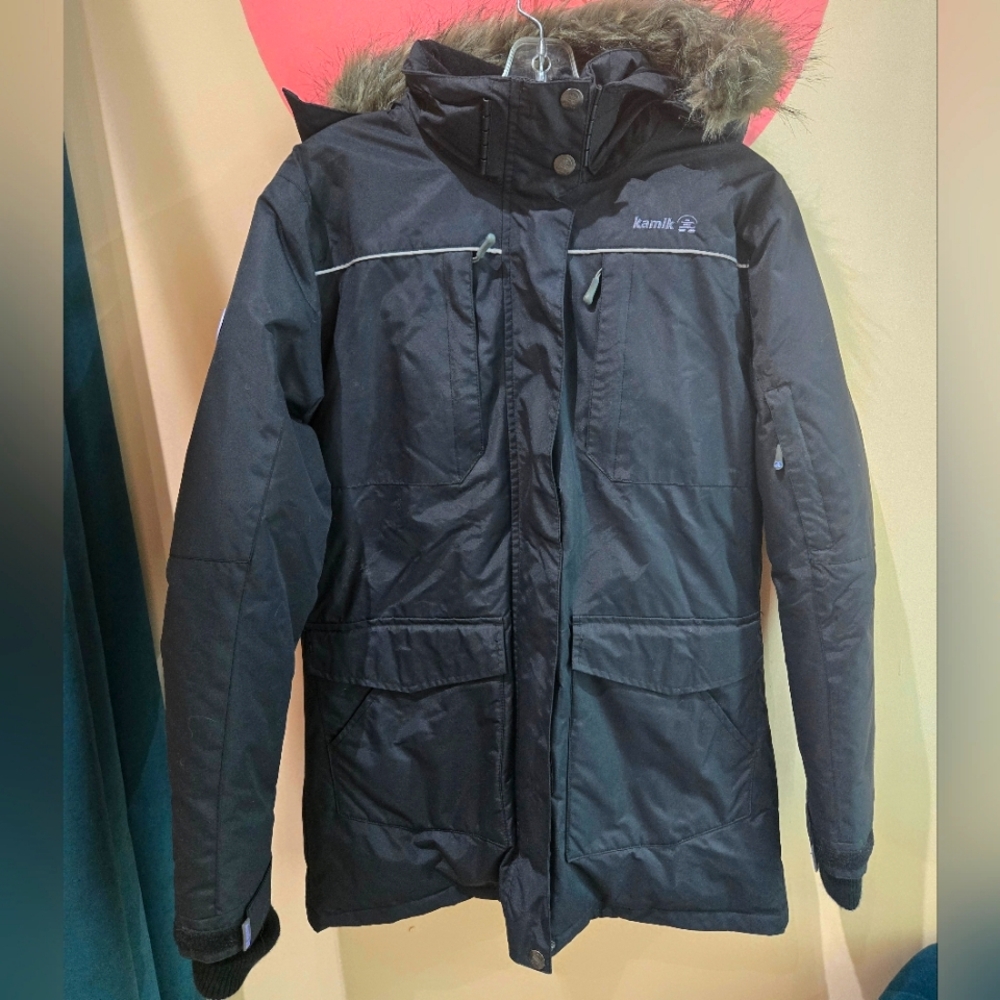Kamik Insulated Down Black Winter coat size Medium